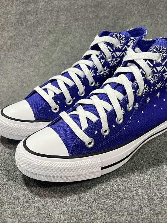 Converse Shoes - Converse Chuck Taylor All Star HI Winter Sweater Women's Size 7.5 A12904F